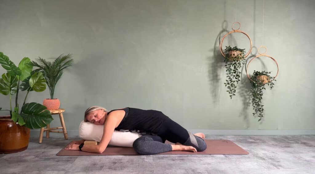 Yin Yoga For Indre Ro